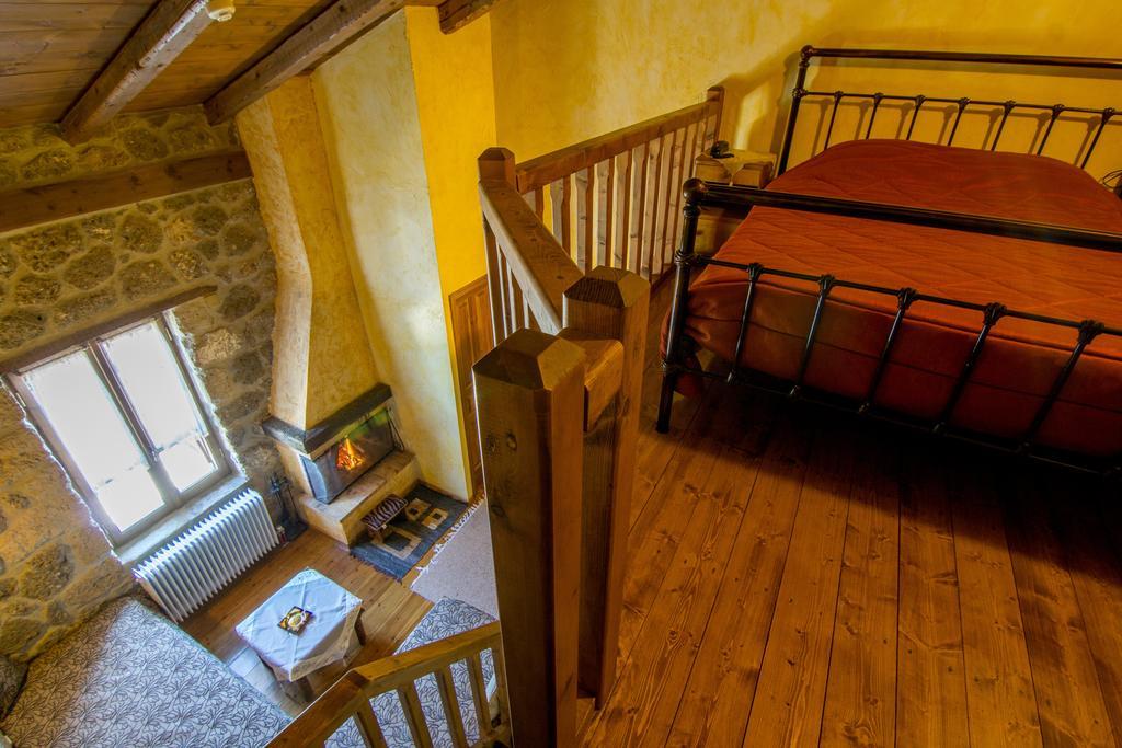 Pigi Tarlampa Hotel 아노 트리칼라 객실 사진